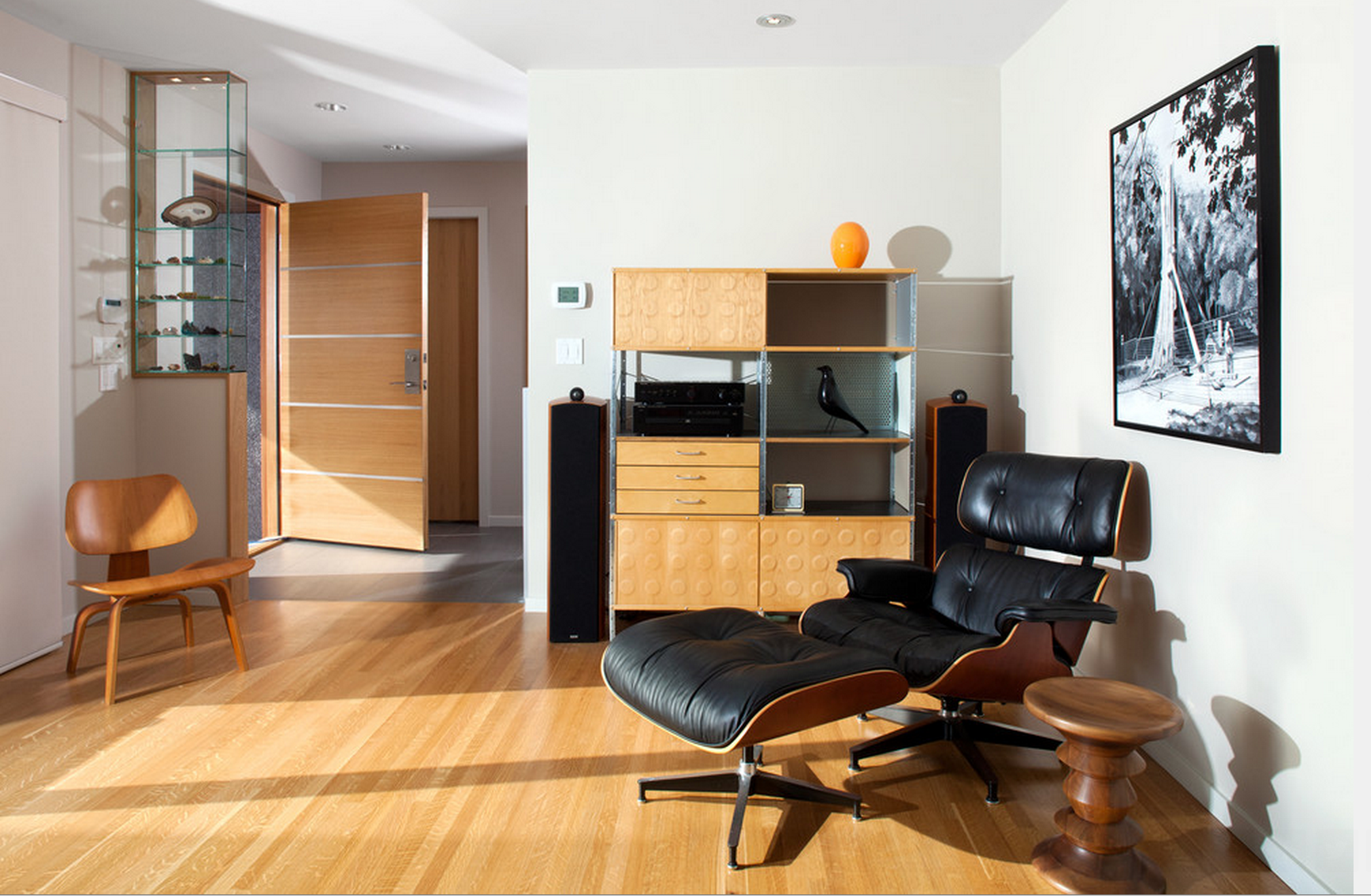 Eames Style Lounge Chair with Ottoman Rosewood VetroHome